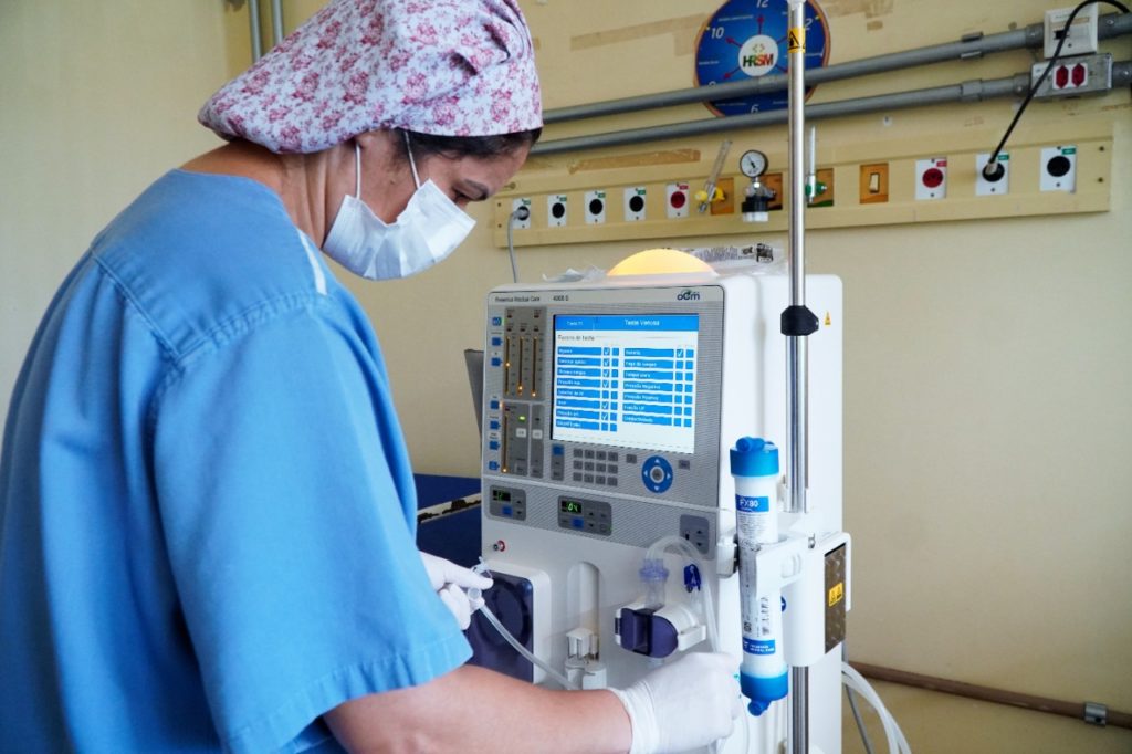 Hospital Regional de Santa Maria recebe 13 novas máquinas para hemodiálise