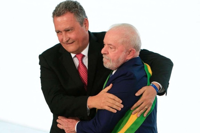 Lula pode disputar a reeleição em 2026, diz ministro Rui Costa