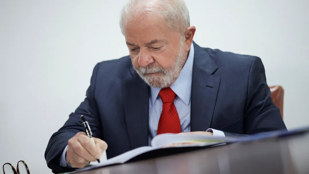 Primeiro mês do governo Lula tem 'revogaço' de medidas adotadas por Bolsonaro; veja