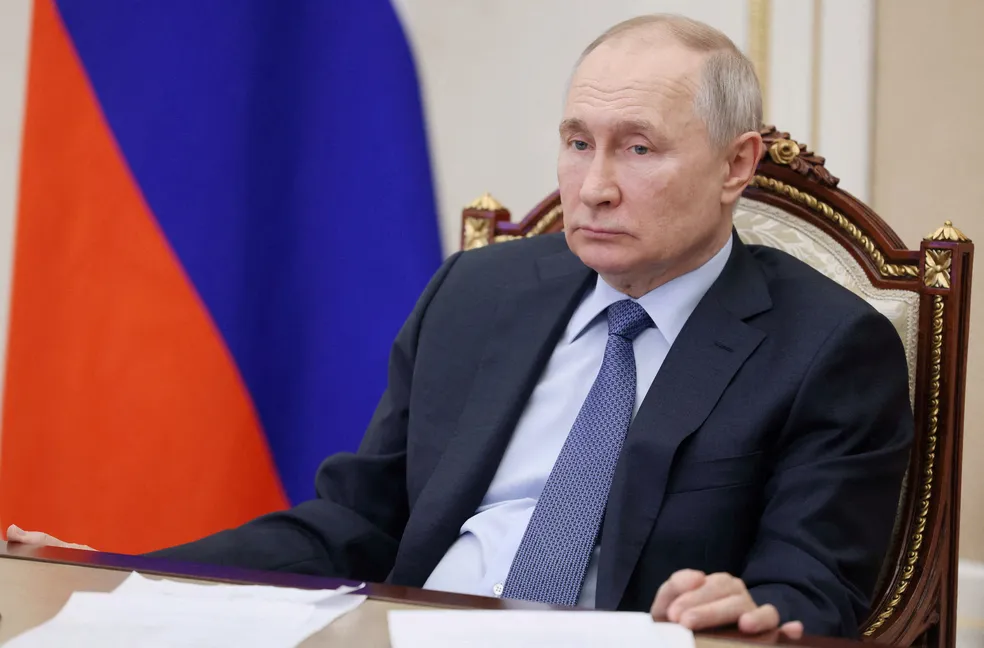 Putin faz primeira visita a um território ocupado desde o início da guerra na Ucrânia