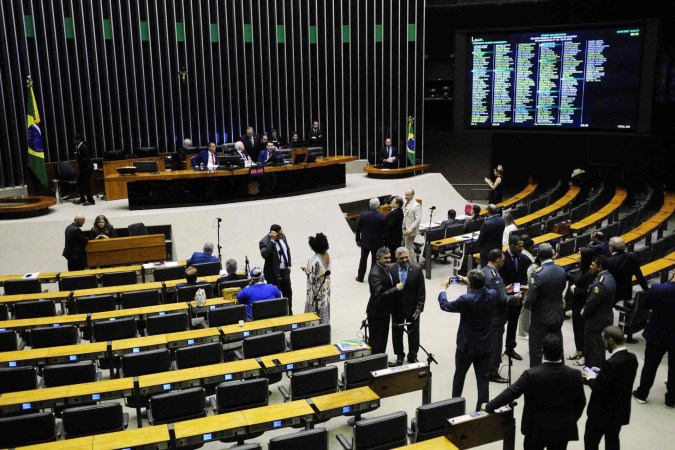 Câmara dos Deputados aprova a retirada do FCDF do arcabouço fiscal