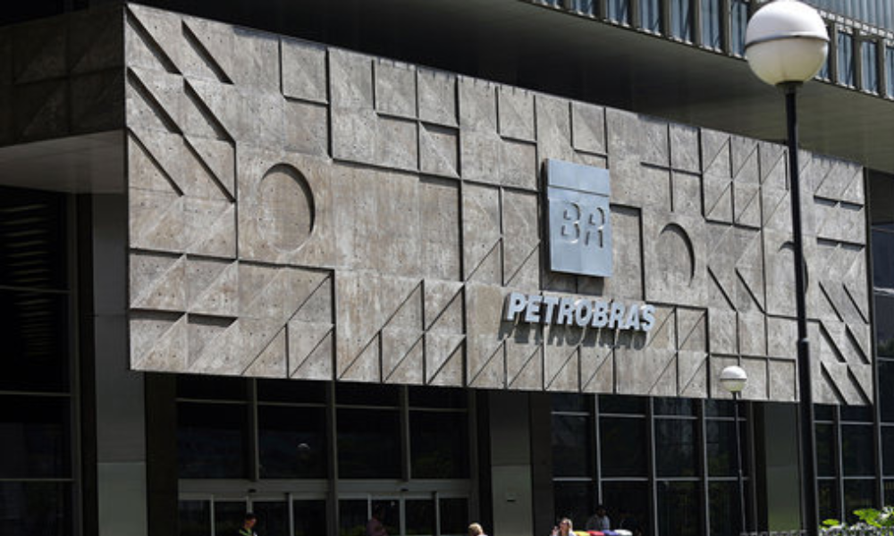 Petrobras pagará R$ 14,8 bi em dividendos, a R$ 1,14 por ação; “ex” em 22/08