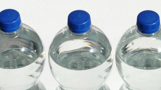 EUA: Mulher morre após beber dois litros de água em 20 minutos