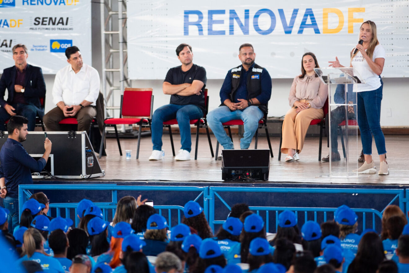 GDF lança 4º ciclo do RenovaDF, que vai capacitar mais 2,5 mil alunos