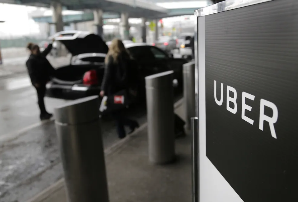 Justiça condena Uber a pagar R$ 1 bilhão e assinar carteira de trabalho de todos os motoristas: 'valor irrisório', diz juiz