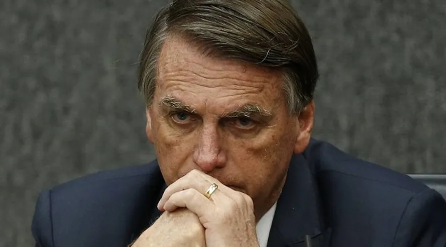 Em delação, Mauro Cid revela que Bolsonaro fez reunião com cúpula militar para avaliar golpe no país