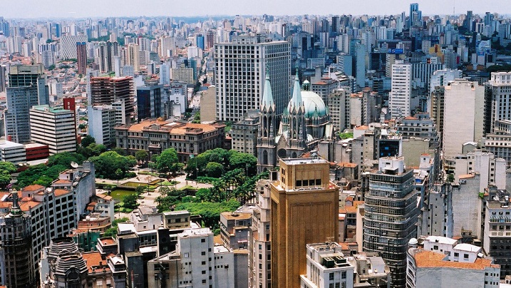 Municípios brasileiros recebem cada vez mais dinheiro, e desigualdade no Brasil se mantém